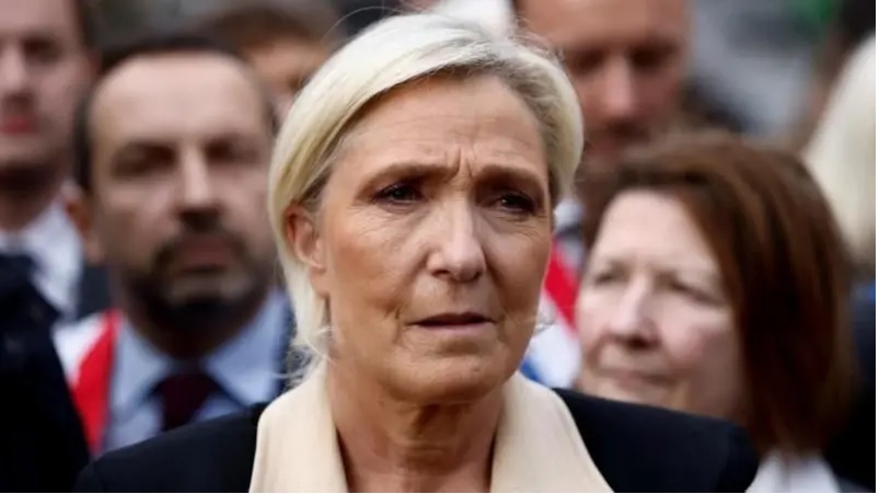 Marine Le Pen: la líder de la extrema derecha francesa es hallada culpable de malversación de fondos